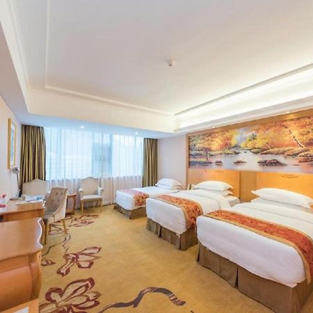 Vienna Hotel Guilin Airport Road Rongshan Luaran gambar